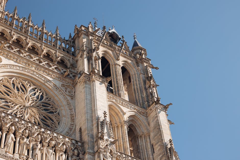 Deconstructivist Gothic visual inspiration with concrete