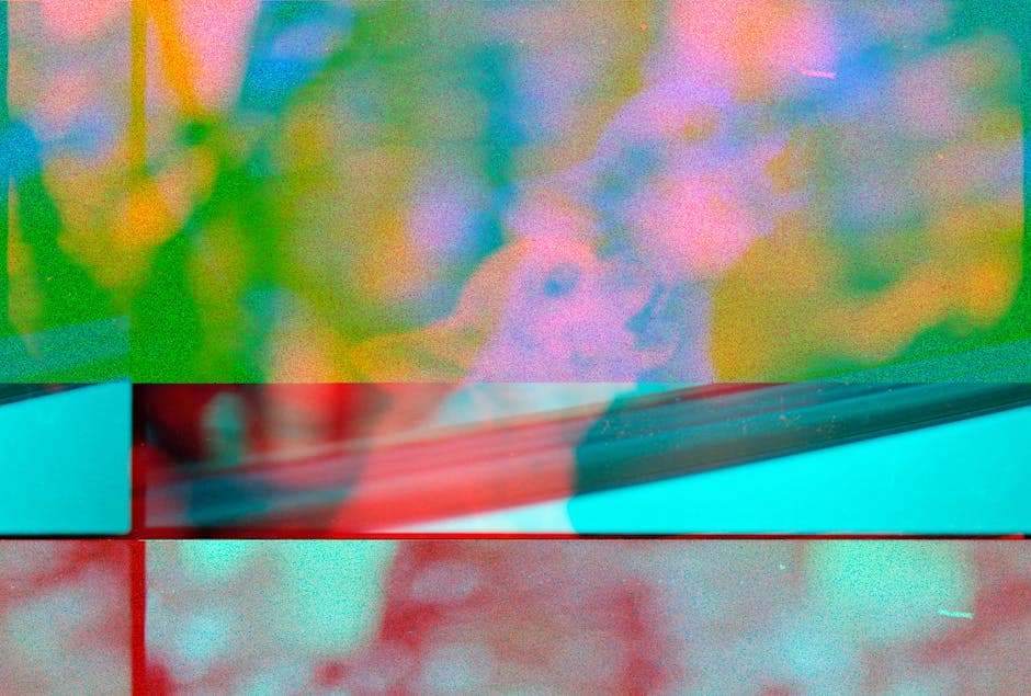 Psychedelic Glitch moodboard image showing distortion