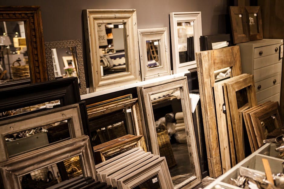 Grandmillennial Equine Chic visual inspiration with wood (8)