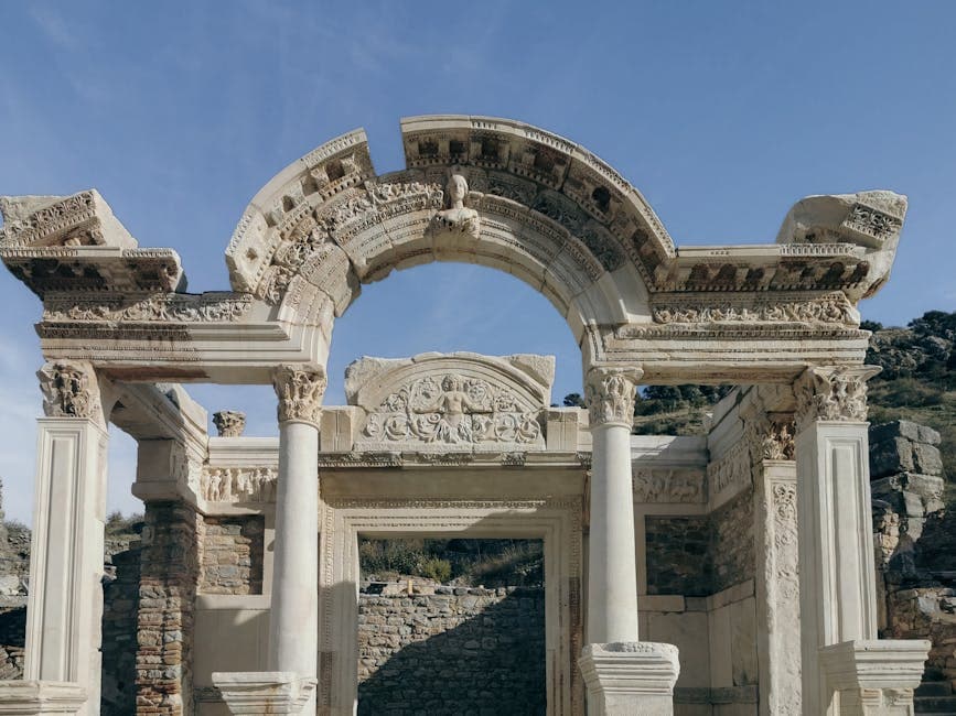 Greco-Roman Revival aesthetic example featuring linen