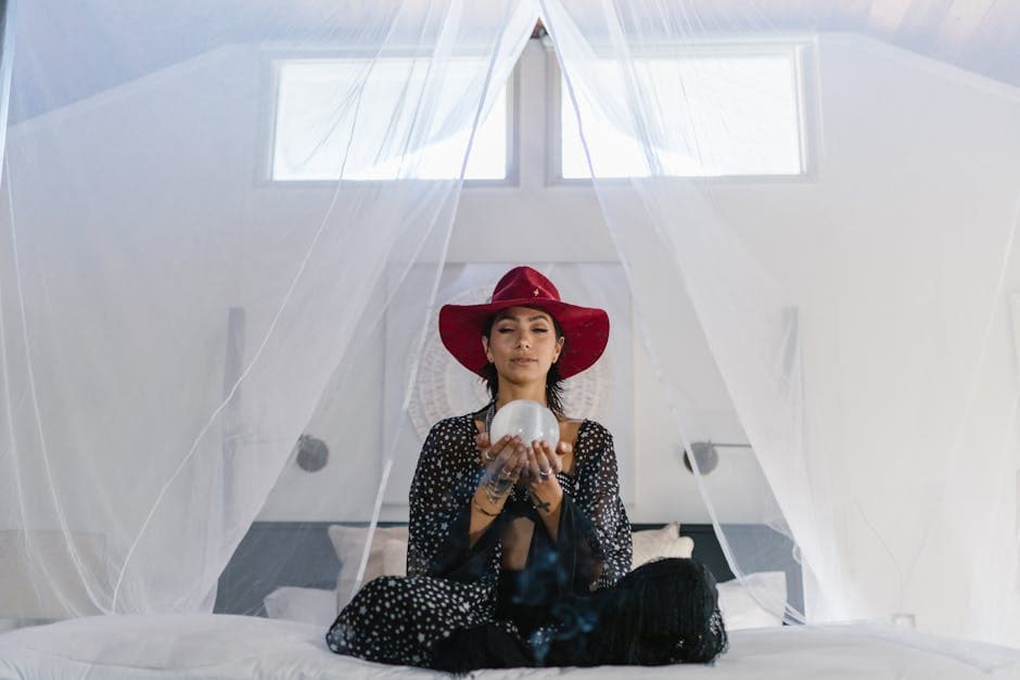 Space Age Bohemian aesthetic idea with woven jute (5)